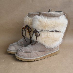 * UGG Rainier Style 5189 LE Suede Shearling Boot 7